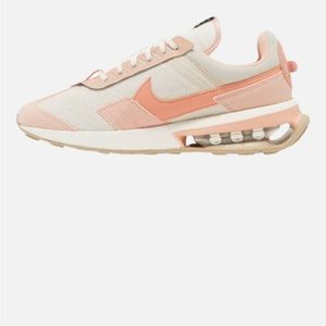 Nike NWT Air Max Pre-Day "Sun Club" sneakers woman’s size 11
